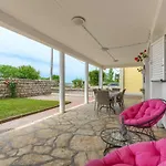 Apartment Pia Mera